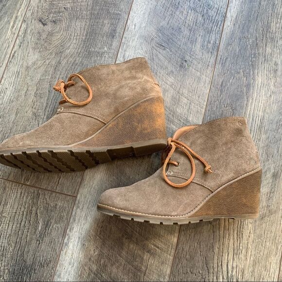 Sperry Celeste Prow Tan Taupe Wedge Heel Booties Size 10 - Picture 7 of 11